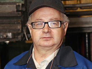 Владимир Кулаков, токарь механического цеха.